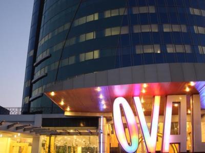 Hotel Oval Surabaya Exterior photo